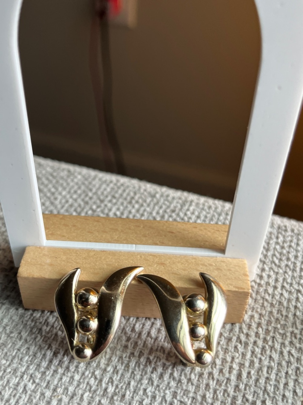 Vintage Monet Gold Tone Sculptural Clip-On Earrings